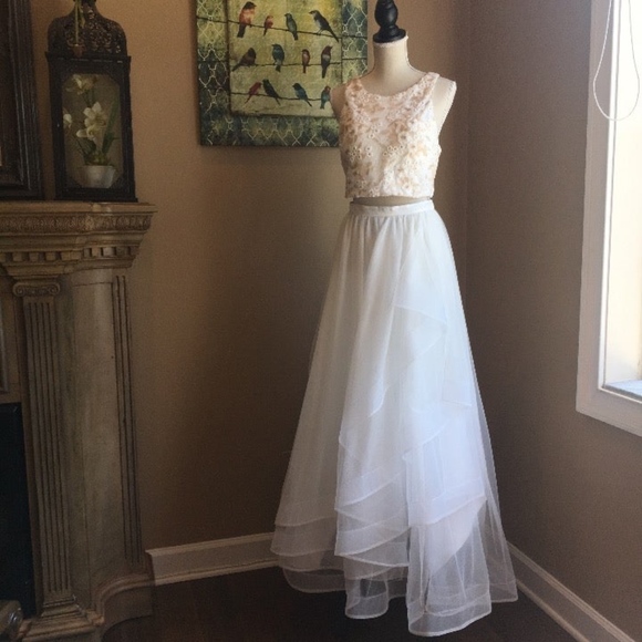 Two-Piece Ivory Long Dress Prom / Formal - Picture 2 of 8